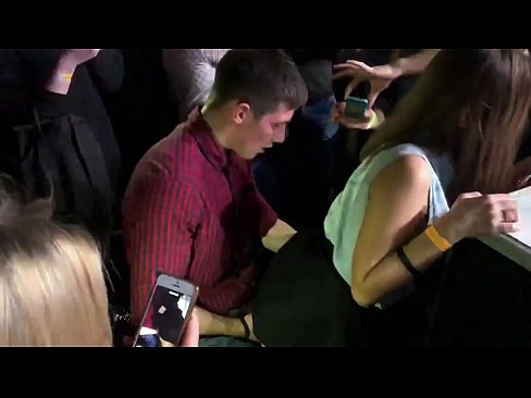 ❤️ Sexe real en una discoteca russa. Noia russa de 18 anys a l'anus i la vagina follada en una discoteca ❤❌  Sexe al porno ca.truedating.top